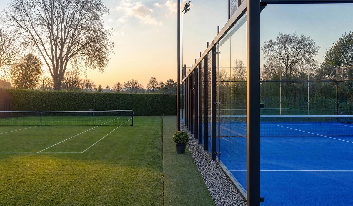 d'un ancien court de tennis à un nouveau terrain de padel